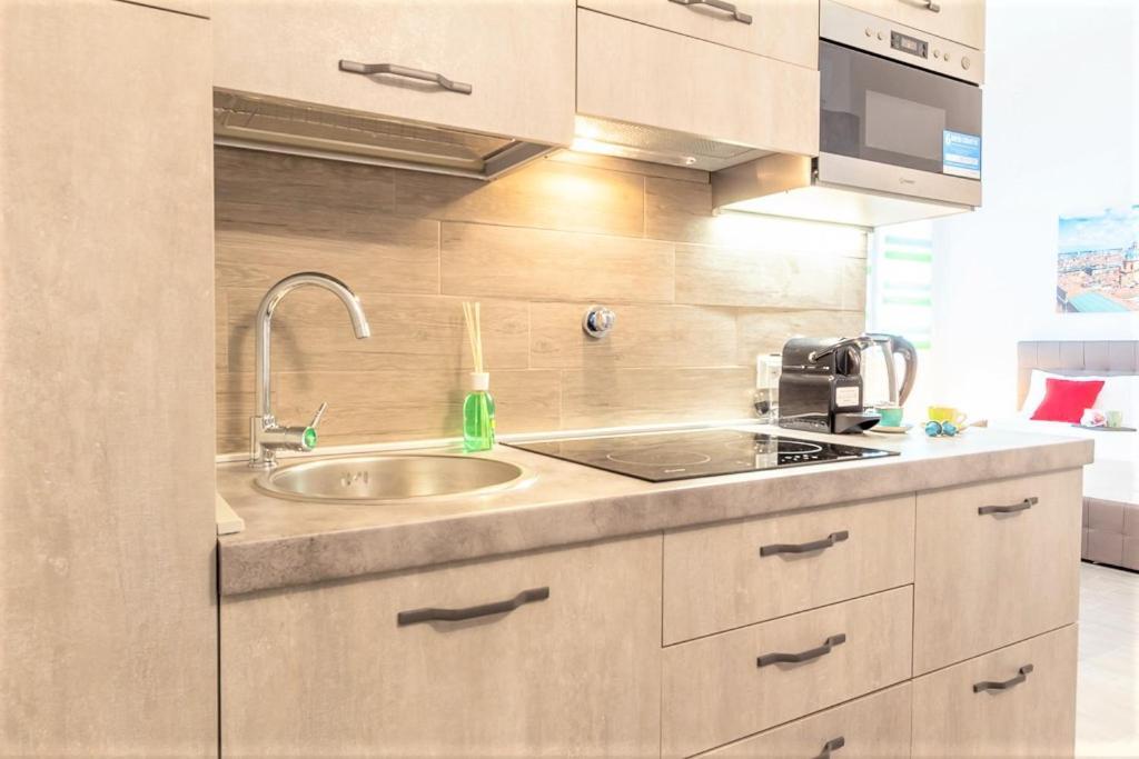 Апартаменты Realkasa Azzarita Flat Болонья Экстерьер фото